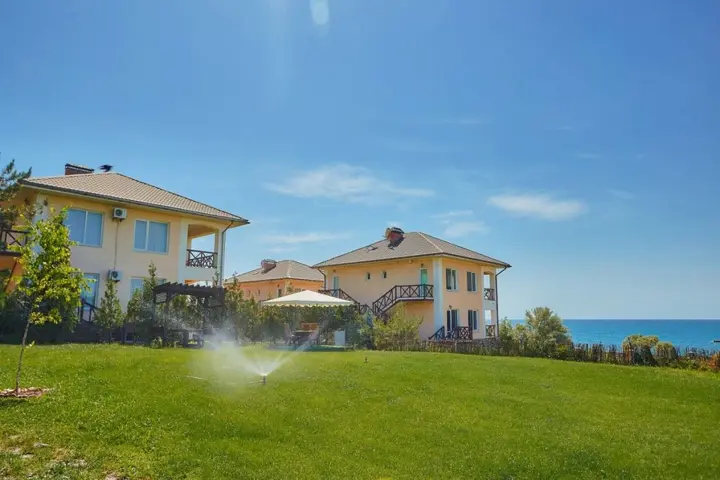 Севастополь: Hotel Yarkiy Bereg