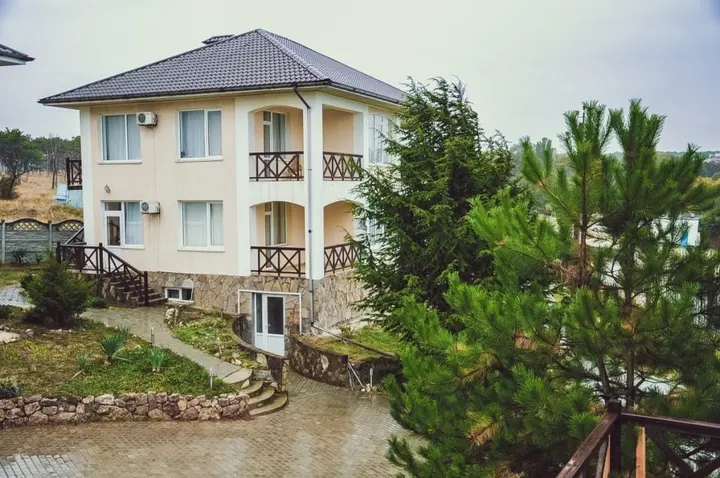 Севастополь: Hotel Yarkiy Bereg