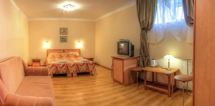 Севастополь: Hotel Yarkiy Bereg