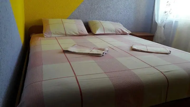 Саки: Lennara Hotel