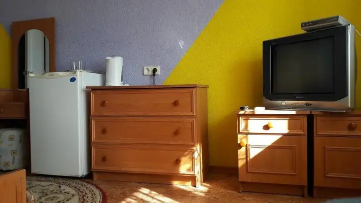 Саки: Lennara Hotel