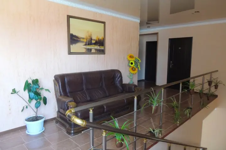Заозерное: Guest house Lazurnyy Bereg
