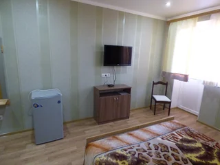 Заозерное: Guest house Lazurnyy Bereg
