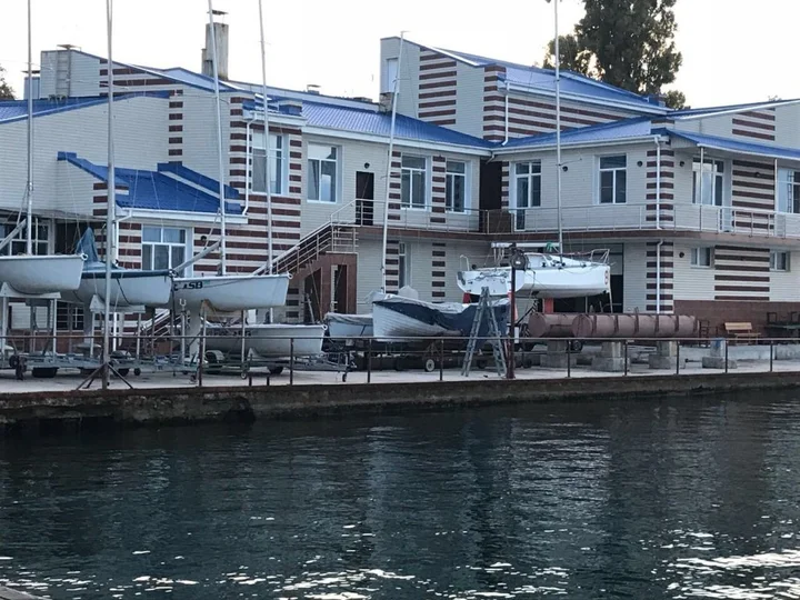 Севастополь: Ushakova Balka Yacht Club