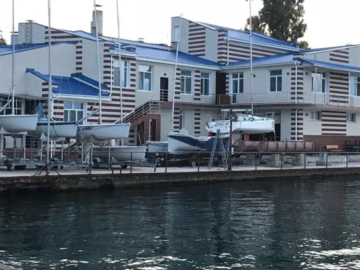 Ushakova Balka Yacht Club — фото 1