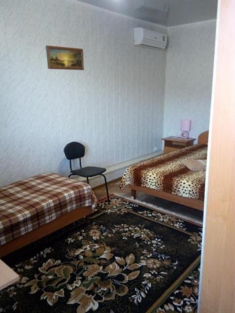 Судак: Molodezhnaya 8 Guest House