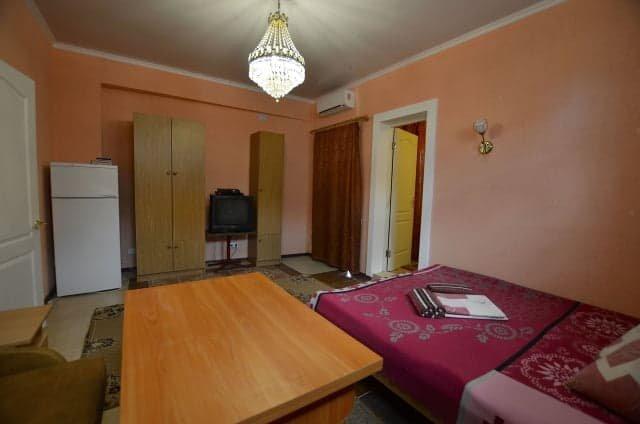Судак: Molodezhnaya 8 Guest House