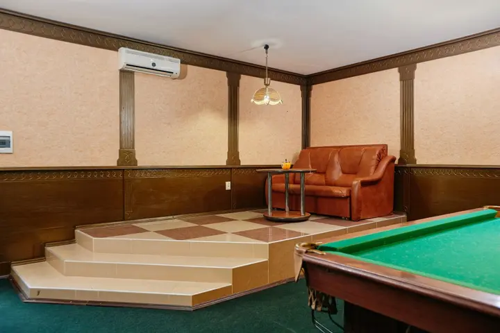 Новомихайловский: Салют