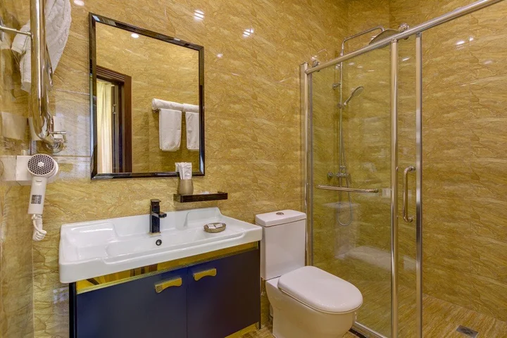 Жуковский: Golden Crown Zhukovsky