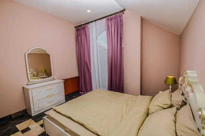 Ялта: Guesthouse Chaika