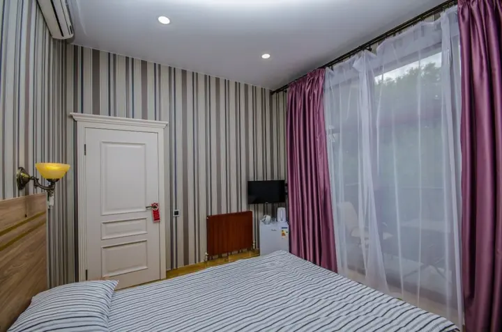 Ялта: Guesthouse Chaika