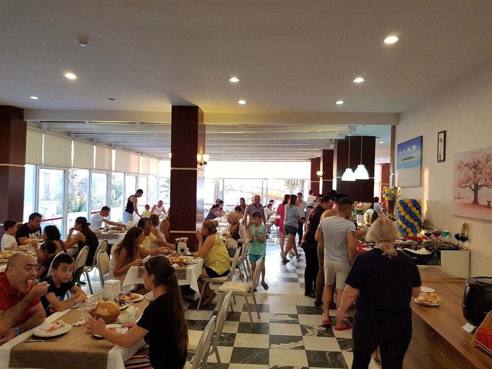 Гюзельчамлы: Nuova Beach Hotel - All Inclusive
