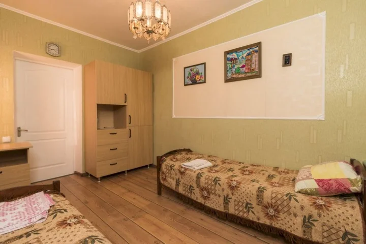 Фрунзе: Alexandria Guest House