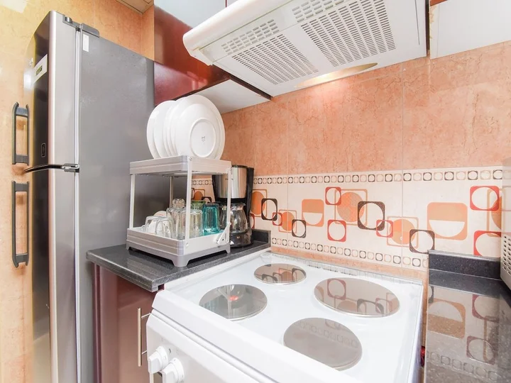 Дубай: Oyo 242 Home Marina Suites 2 Br