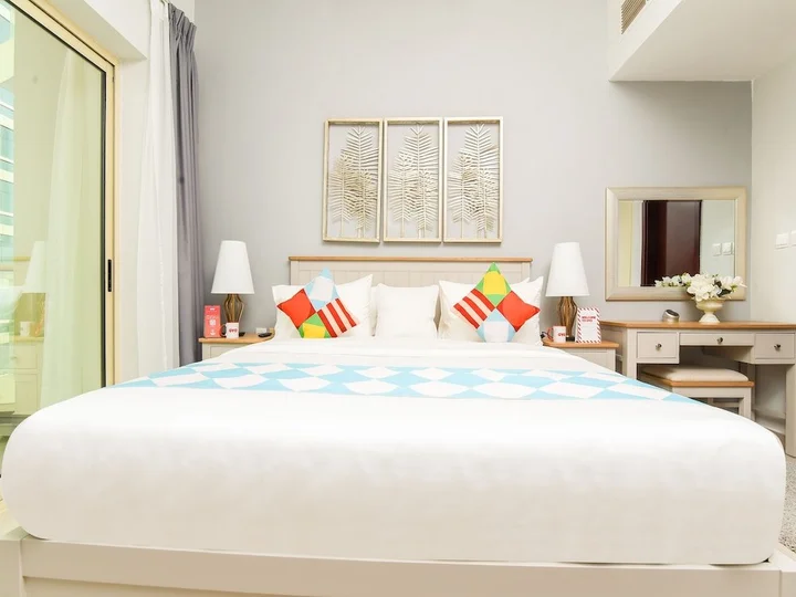 Дубай: Oyo 242 Home Marina Suites 2 Br