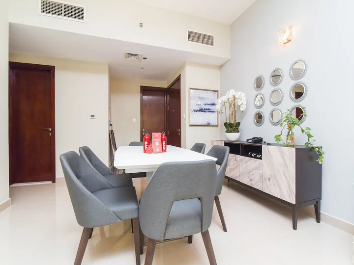 Дубай: Oyo 242 Home Marina Suites 2 Br