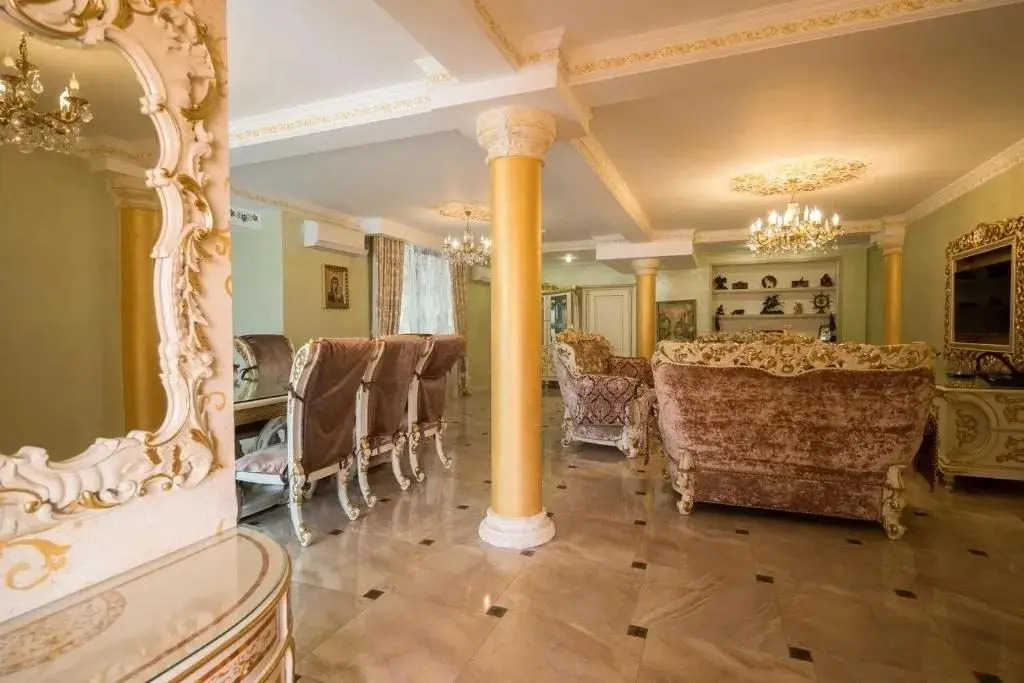 Красная Поляна: Green Hall Hotel
