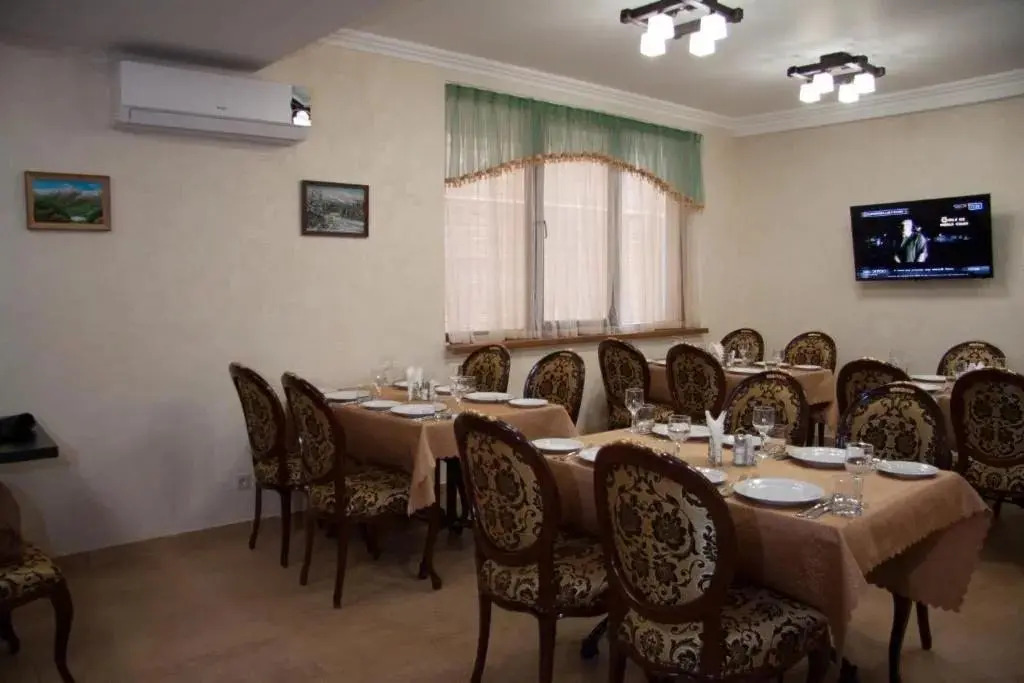 Красная Поляна: Green Hall Hotel