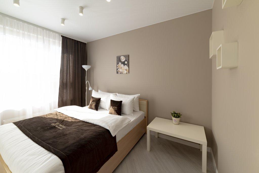 Коммунарка: Inndays Apartments на Бачуринской