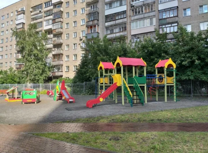 Новосибирск: Квартира возле метро Красный проспект рядом МЦ Мешалкина