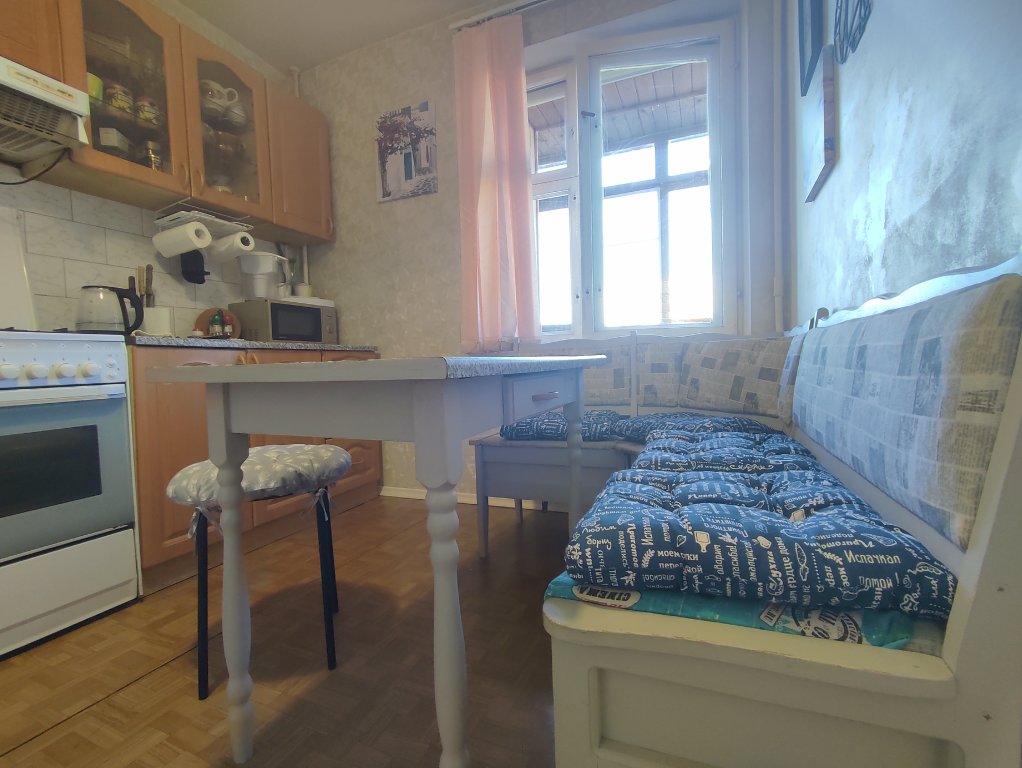 Великий Новгород: Апартаменты Квартира на Большой Московской
