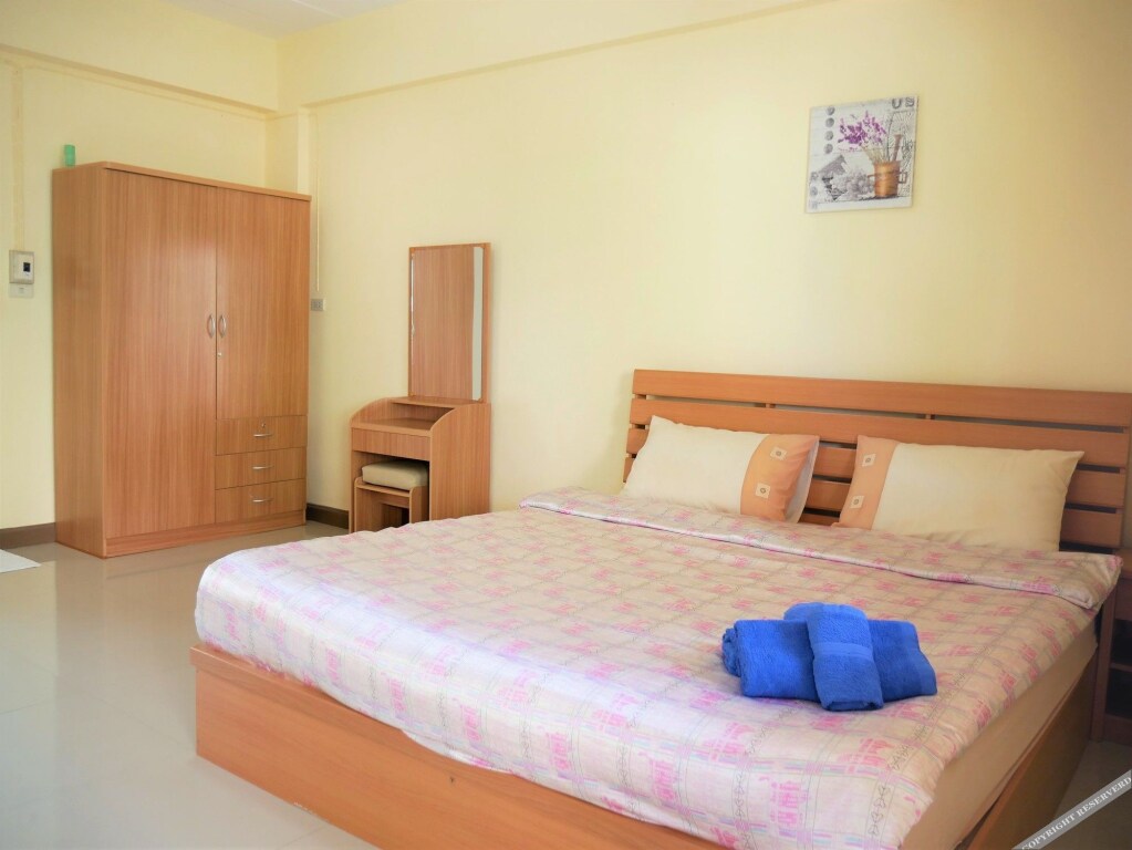 Пхитсанулок: Bankwanprapa Apartment