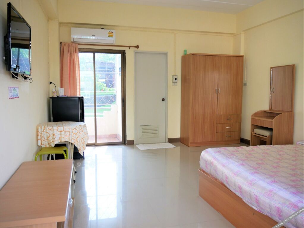 Пхитсанулок: Bankwanprapa Apartment