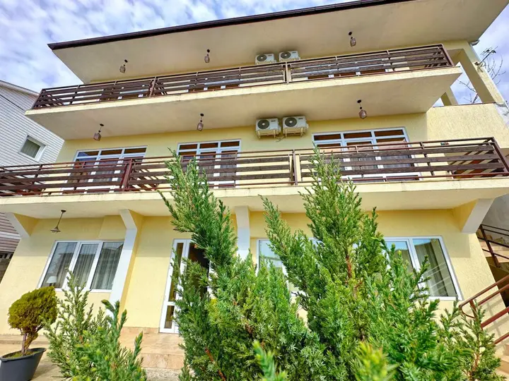 Курортный Отель GardenBerry Hotel — фото 1