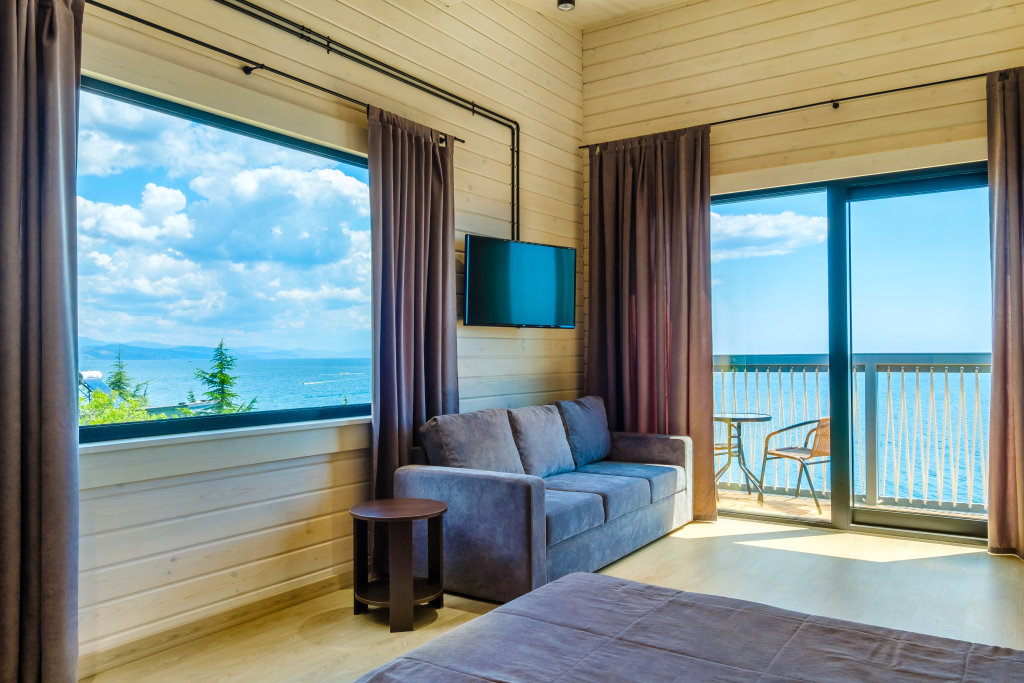 Алушта: Bungalow Bill (Bungalo Bill)