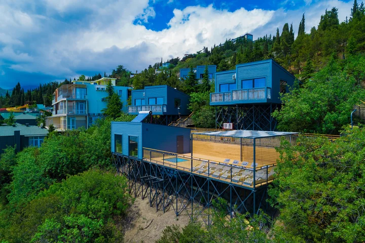 Алушта: Bungalow Bill (Bungalo Bill)