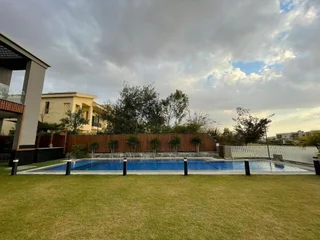 Шейх Заед Сити: Villa with pool