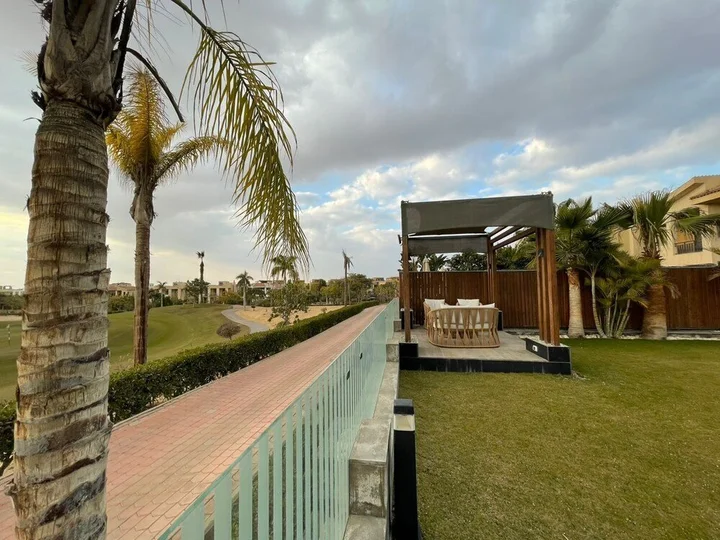 Шейх Заед Сити: Villa with pool