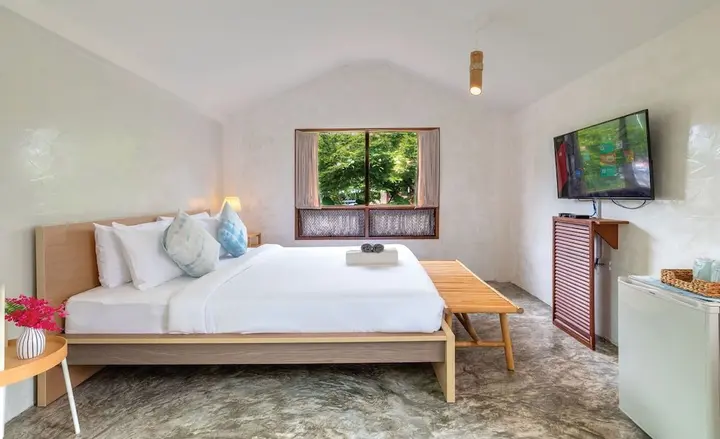 Ко Куд: The Little White Bird Traveller Hostel