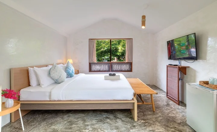 Ко Куд: The Little White Bird Traveller Hostel