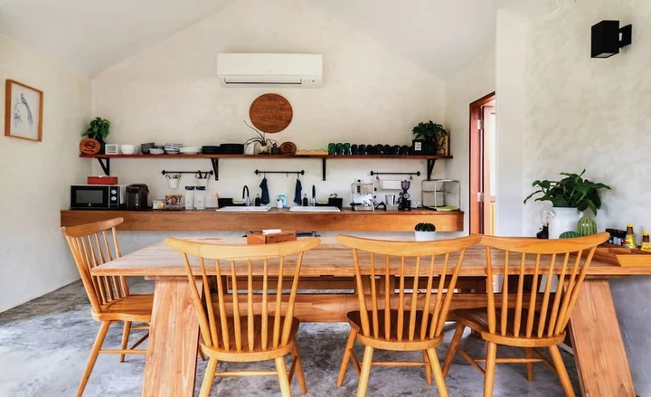 Ко Куд: The Little White Bird Traveller Hostel