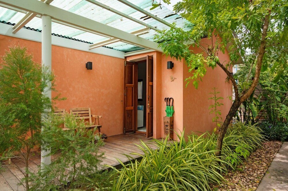 Ко Куд: The Little White Bird Traveller Hostel