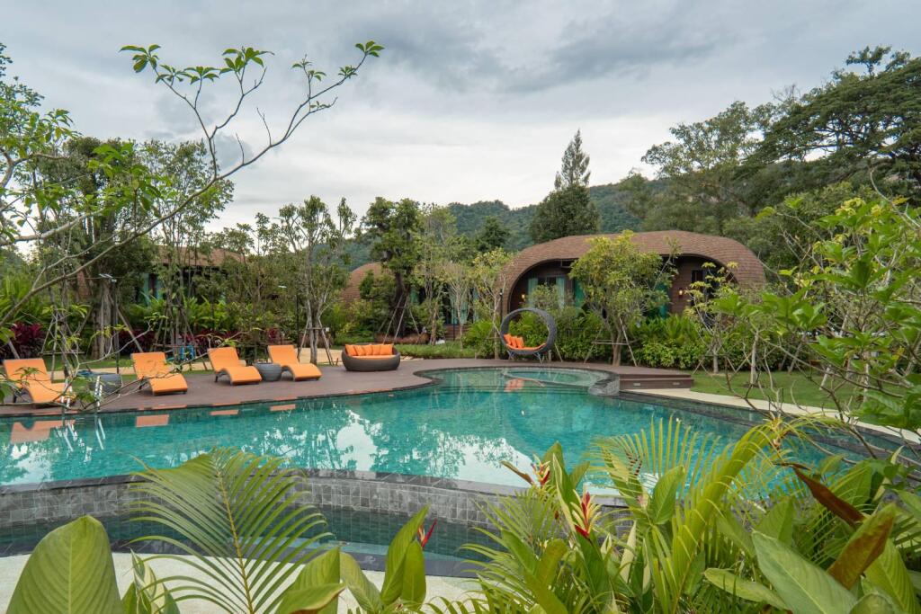 Пак-Чонг: The Hidden Village Khao Yai