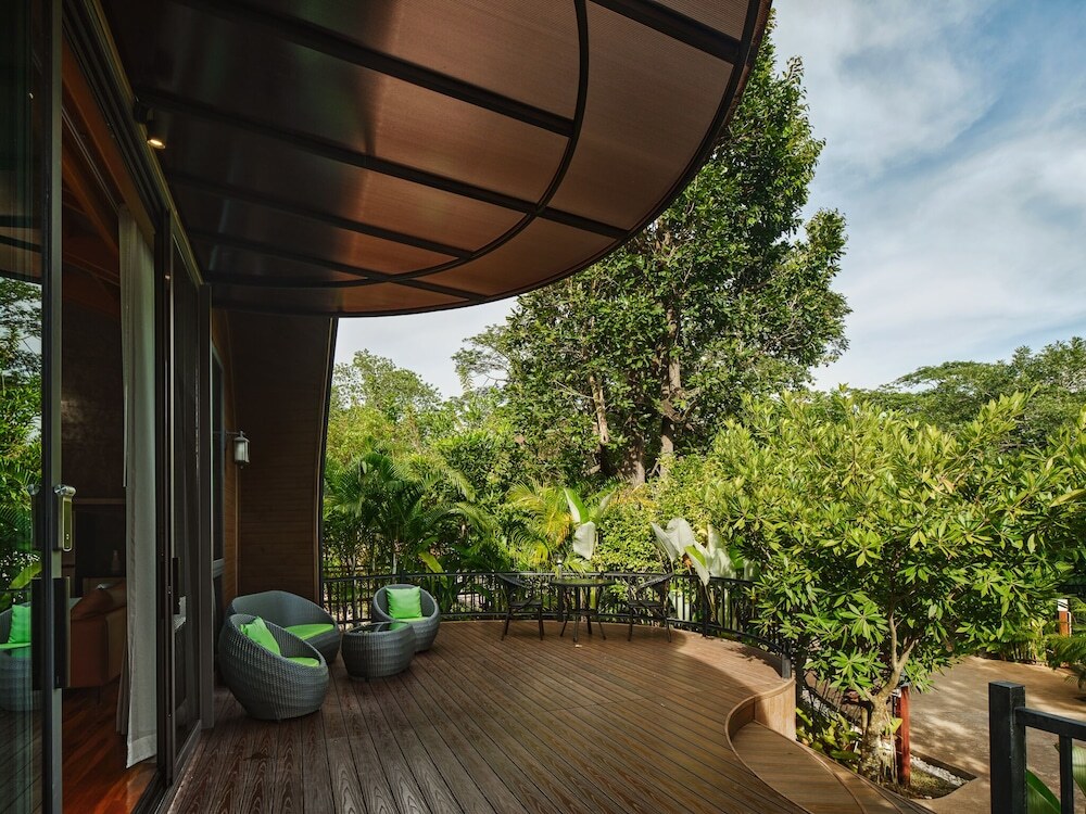 Пак-Чонг: The Hidden Village Khao Yai