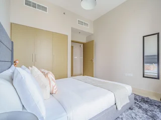 Дубай: Fancy Apartment With Mesmerizing Canal Views