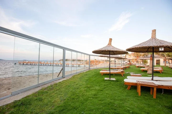 Айвалык: Anda Beach Bistro & Rooms