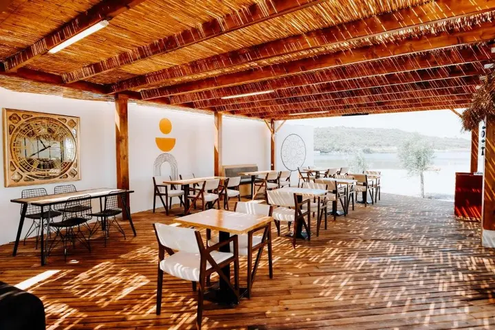 Айвалык: Anda Beach Bistro & Rooms