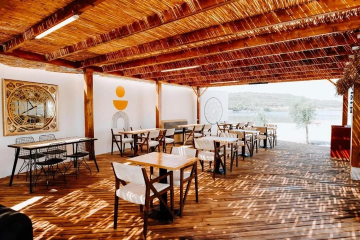 Айвалык: Anda Beach Bistro & Rooms