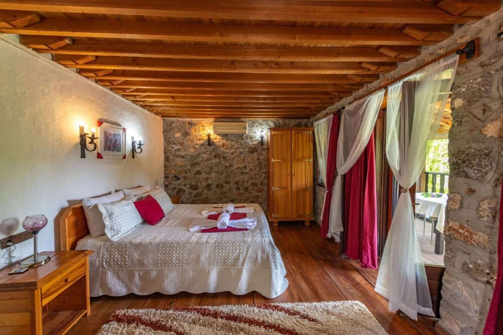 Мугла: Villa With Pool Surrounded by Nature in Fethiye