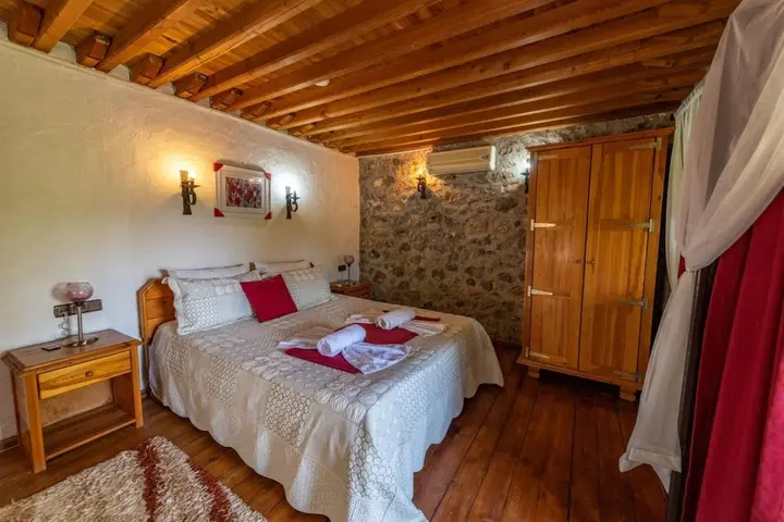 Мугла: Villa With Pool Surrounded by Nature in Fethiye