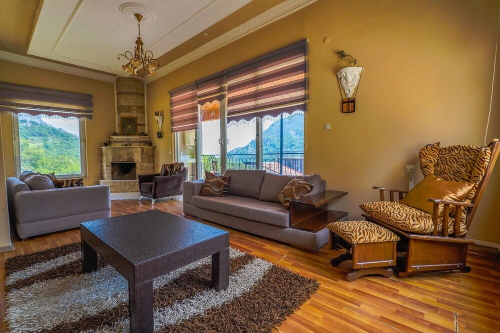 Secluded Villa With on Mountainside in Antalya — фото 1