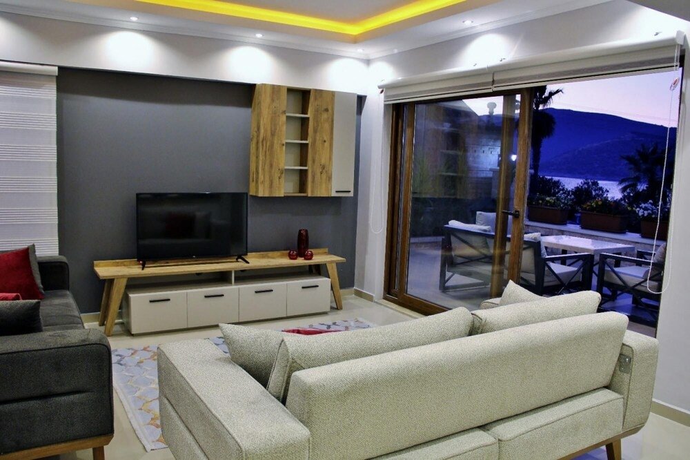 Калкан: Sleek Villa Near Beach With Private Pool In Kalkan