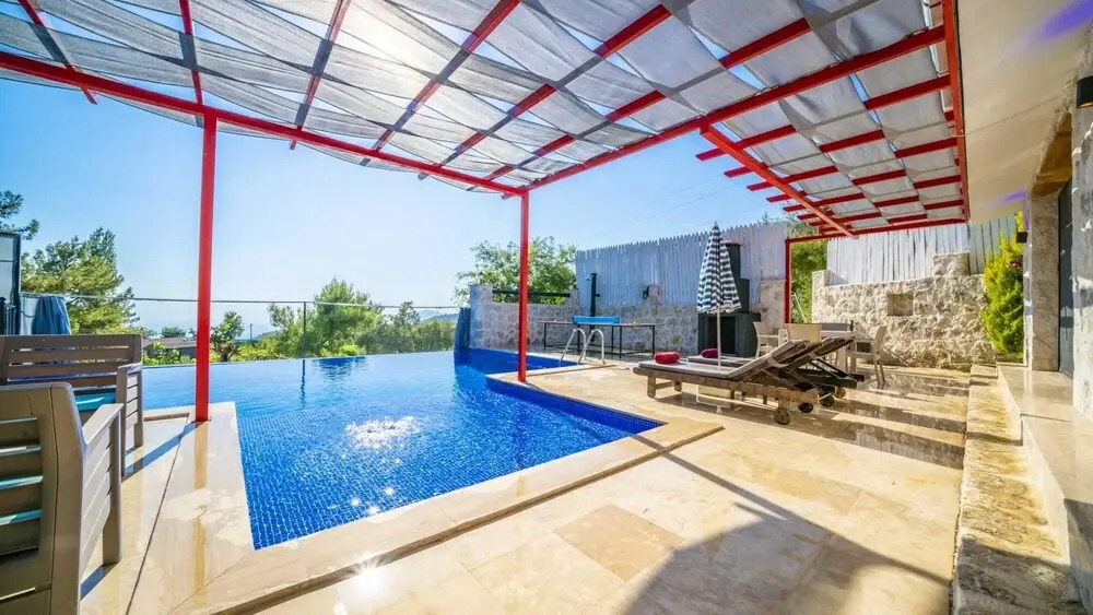 Исламлар: Sleek Villa With Pool Backyard Jacuzzi in Kas