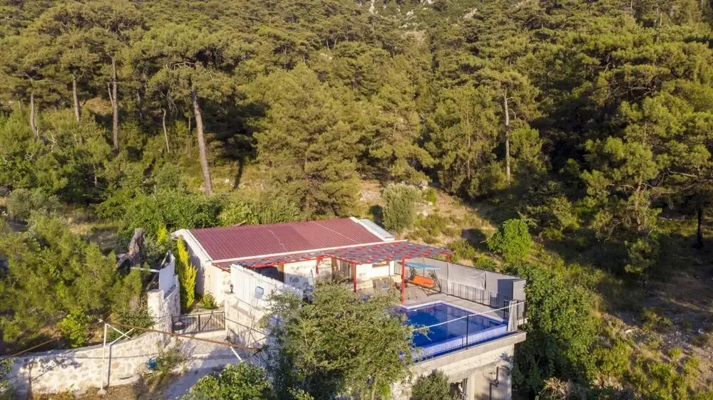 Исламлар: Sleek Villa With Pool Backyard Jacuzzi in Kas