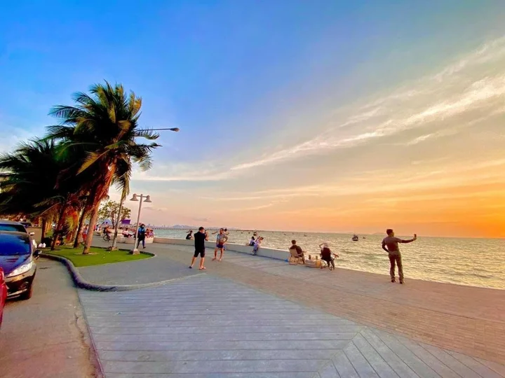 Чонбури: The Sunset Bangsaen Seaview