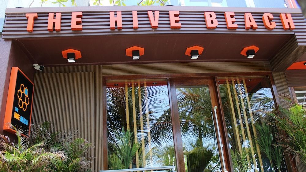 Северный атолл Мале: The Hive Beach Hotel